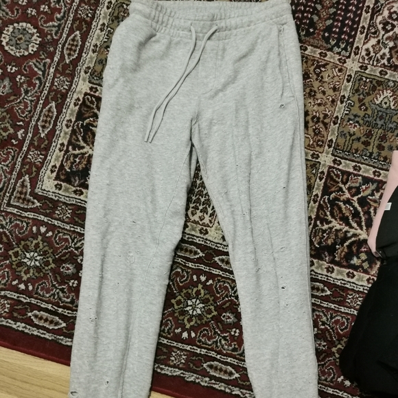 Alo Fierce Grey Sweatpants - Picture 2 of 5